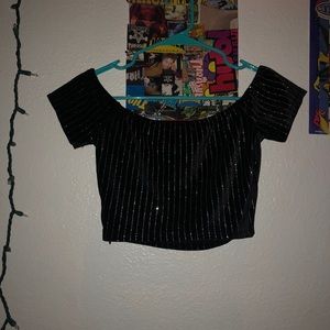 Black off the shoulder shoulder crop top
